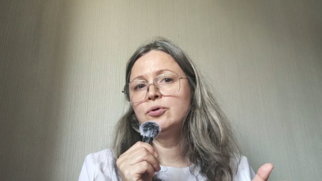 Пьет он, а стыдно мне