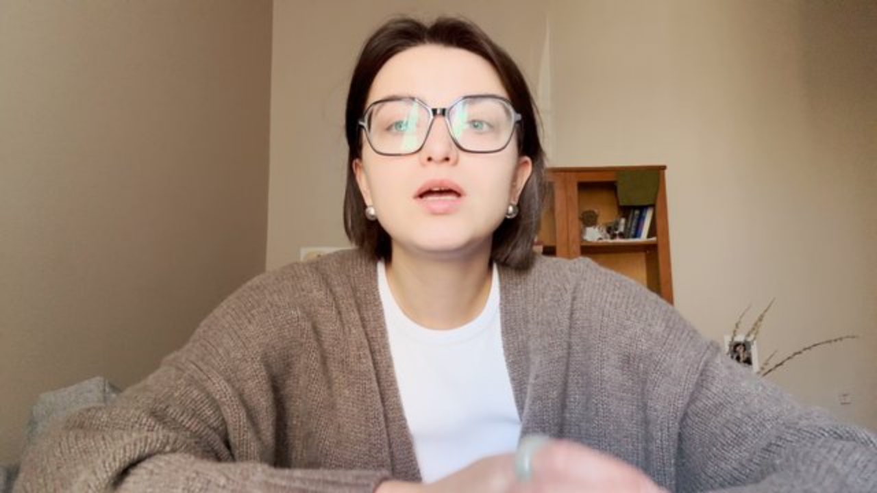 Ребёнку тяжело после развода? Как ему помочь